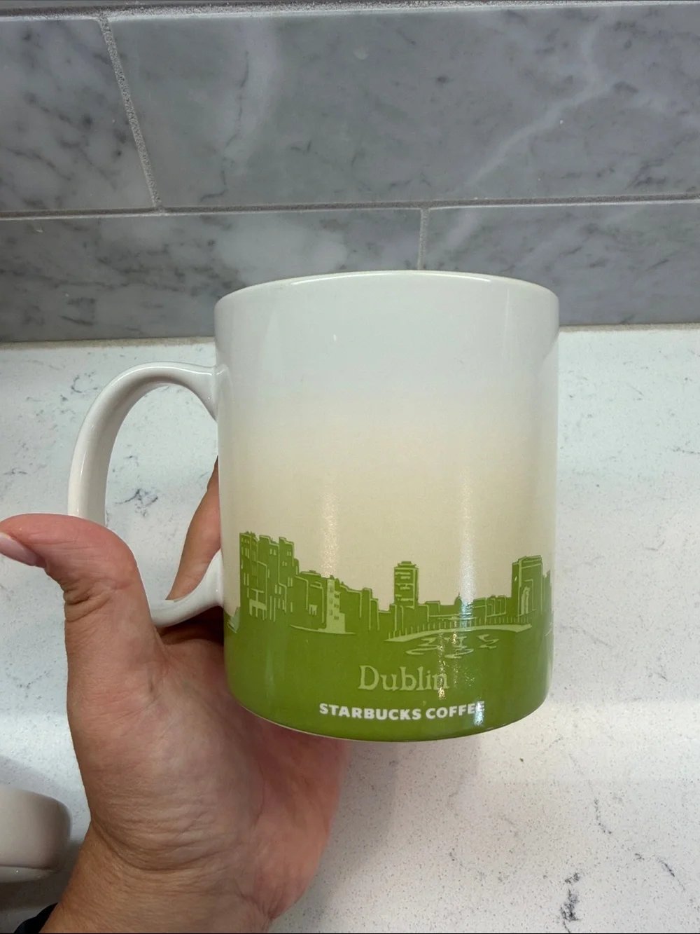 Starbucks Global Icon Series Dublin Ireland 16oz coffee mug ceramic
